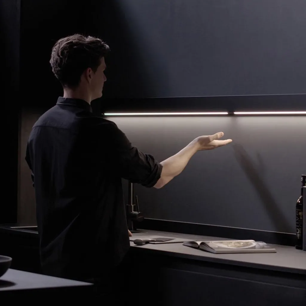 Straluma Design LED wandlamp zwart met Gesture Control 90 cm> Wandlampen|LED Wandlampen