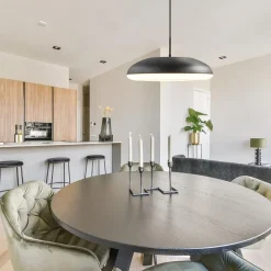 Straluma Mat zwarte hanglamp koepel met witte kap><noscript><img width=