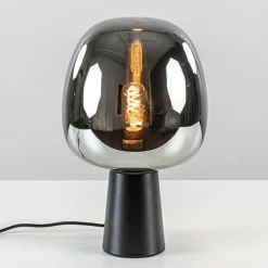 Straluma Mat zwarte tafellamp Mayson met smoke glazen kap> Tafellampen|Light and Living