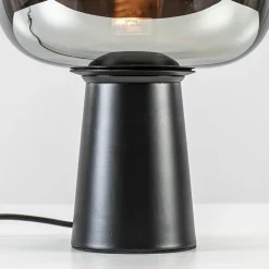 Straluma Mat zwarte tafellamp Mayson met smoke glazen kap><noscript><img width=