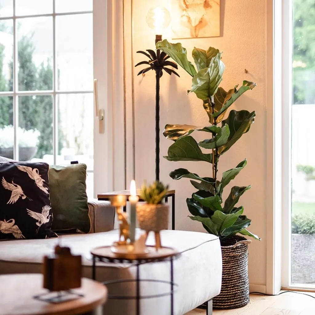 Straluma Mat zwarte vloerlamp Armata met palmbladeren> Vloerlampen|Lampenvoeten