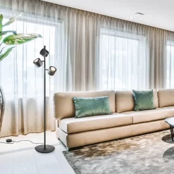 Straluma Moderne vloerlamp zwart met verstelbare LED spots><noscript><img width=