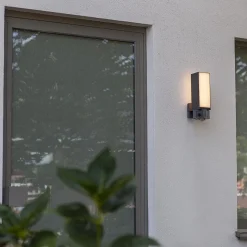 Straluma Rechthoekige LED buitenlamp met camera en bewegingssensor><noscript><img width=