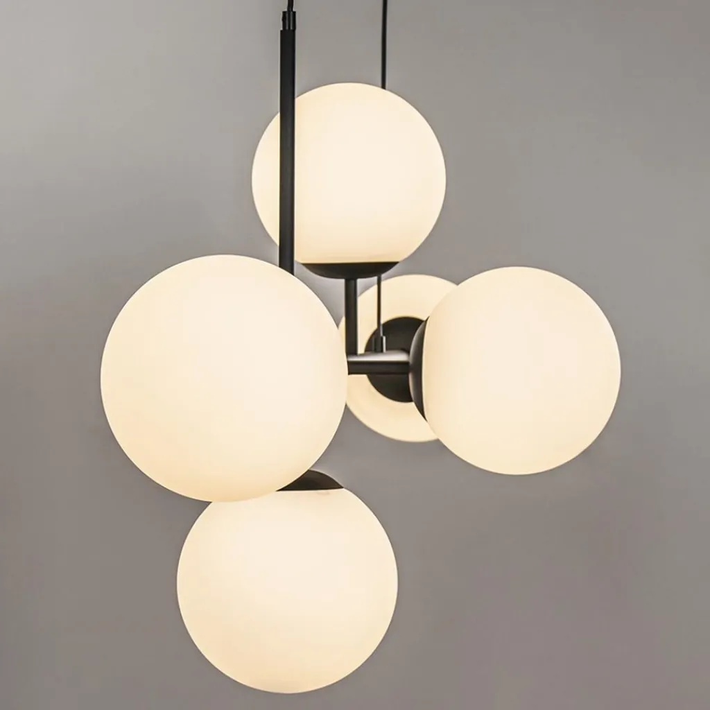 Straluma Retro eettafel hanglamp zwart met witte glazen bollen> Eettafellampen|Eetkamerverlichting