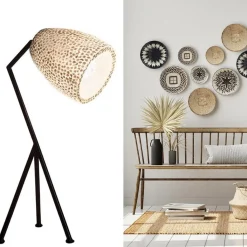 Straluma Zwarte driepoot tafellamp met witte schelpenkap><noscript><img width=